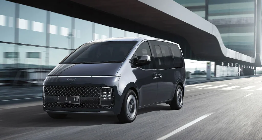 harga-dan-spesifikasi-hyundai-staria